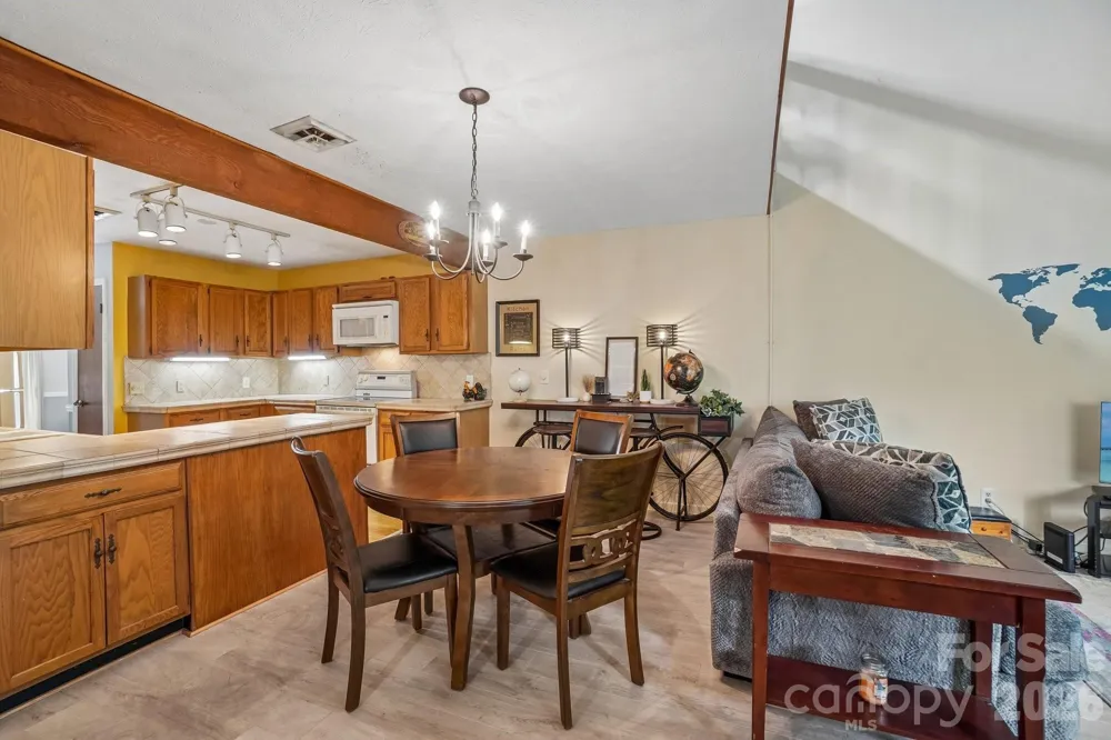 210 Juniper Lane Hendersonville, NC 28739