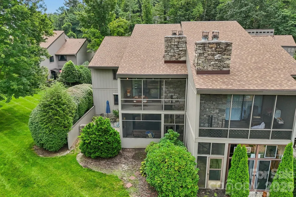 210 Juniper Lane Hendersonville, NC 28739