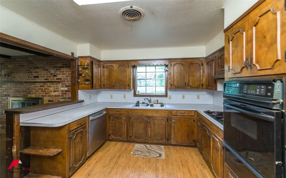335 Woodland Park Stonewall, LA 71078