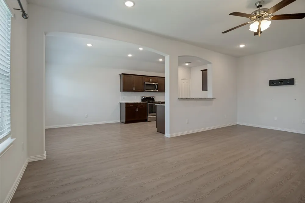 2009 Yale Street Farmersville, TX 75442
