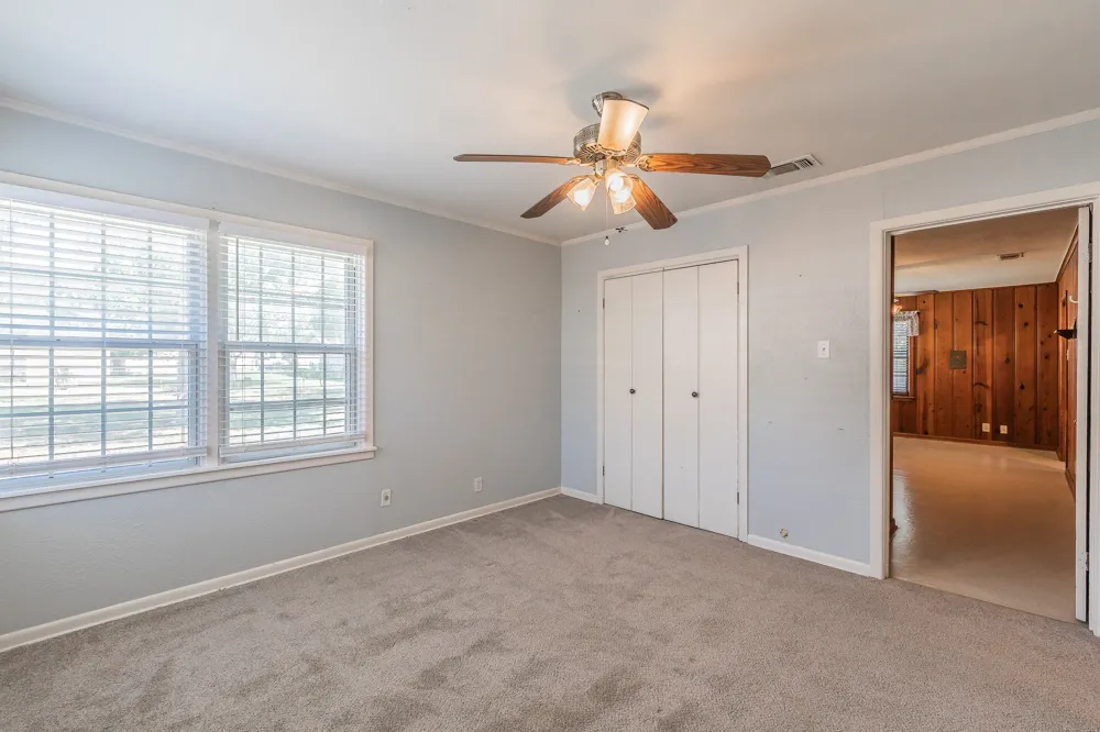 5020 Hartford Drive River Oaks, TX 76114