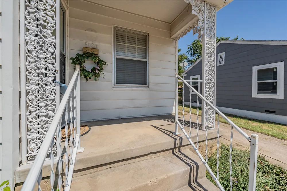 5020 Hartford Drive River Oaks, TX 76114