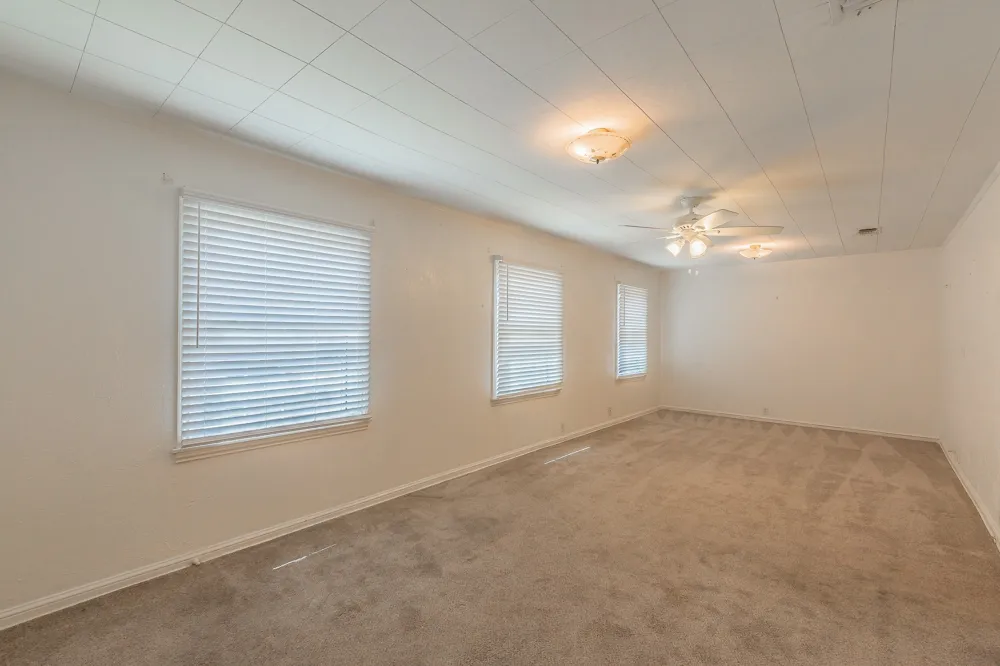 5020 Hartford Drive River Oaks, TX 76114