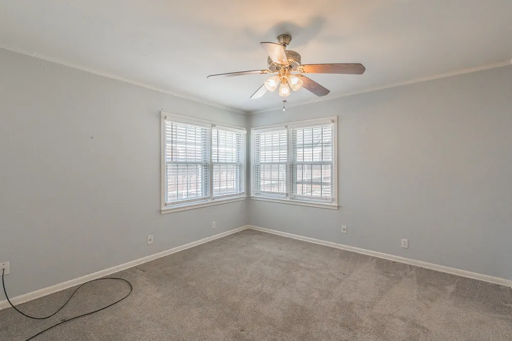 5020 Hartford Drive River Oaks, TX 76114