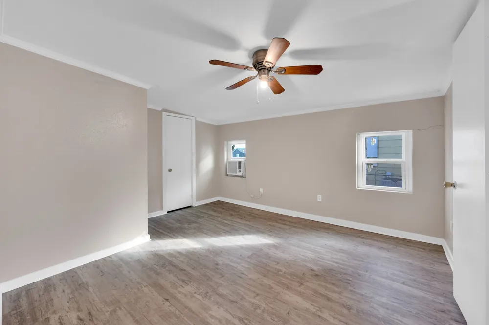 416 E Avenue F Midlothian, TX 76065