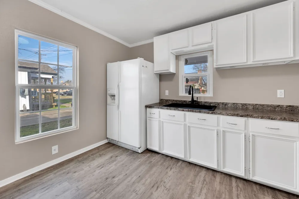 416 E Avenue F Midlothian, TX 76065