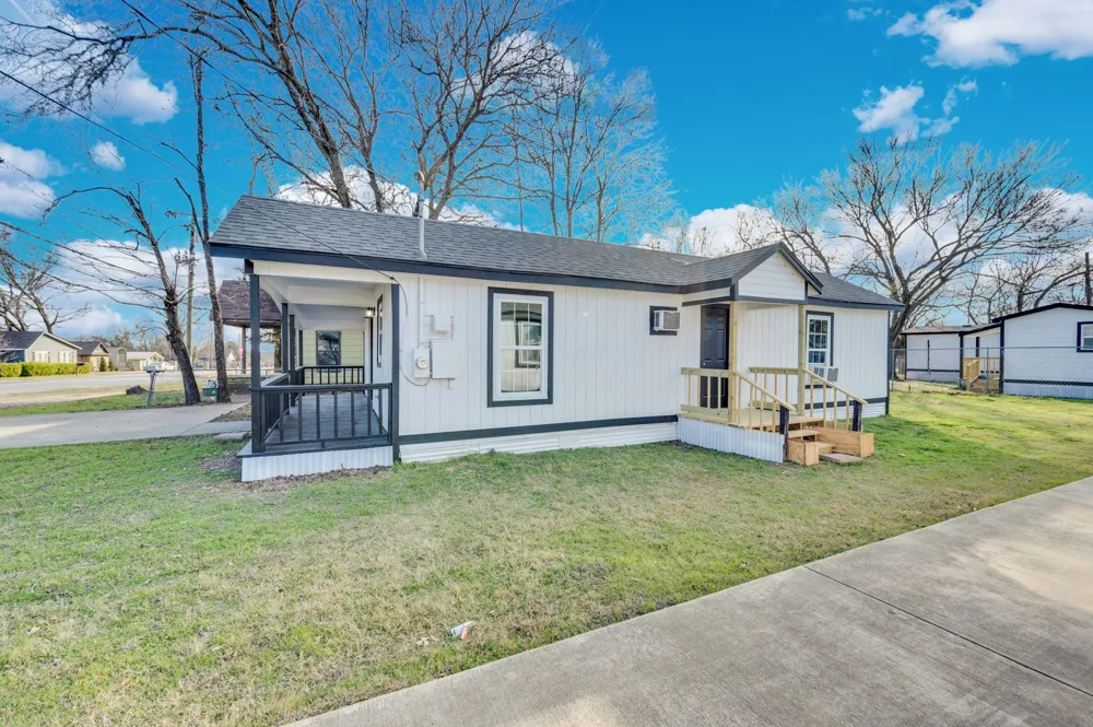 416 E Avenue F Midlothian, TX 76065