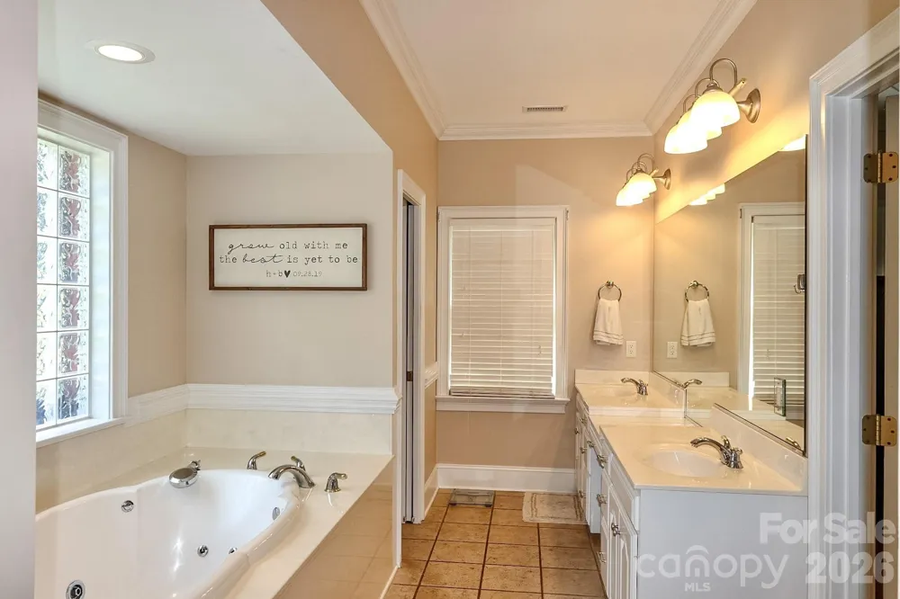 531 Westbrook Street Jonesville, NC 28642