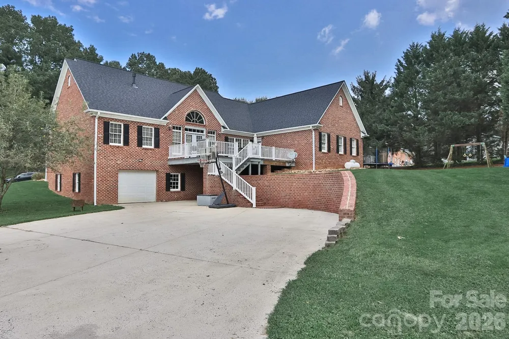 531 Westbrook Street Jonesville, NC 28642