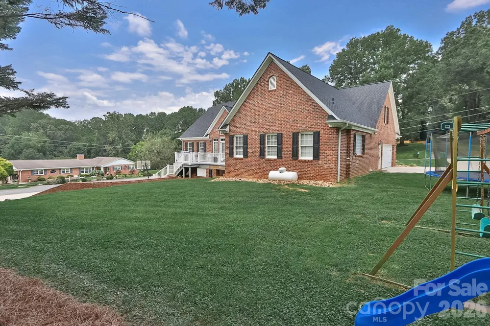 531 Westbrook Street Jonesville, NC 28642