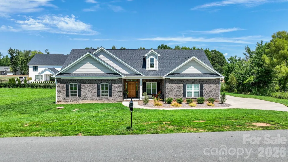 3013 Isle Lane Monroe, NC 28110