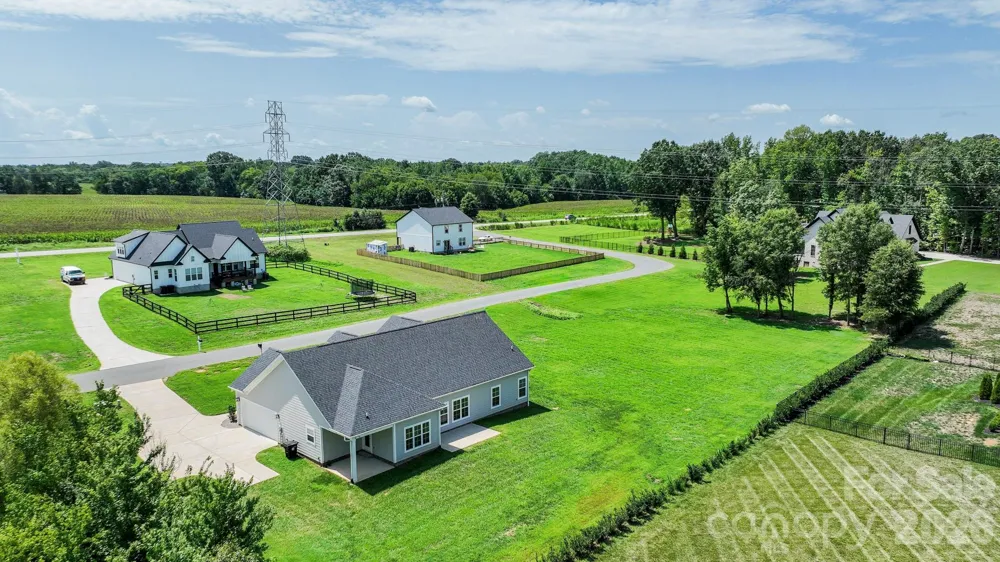 3013 Isle Lane Monroe, NC 28110