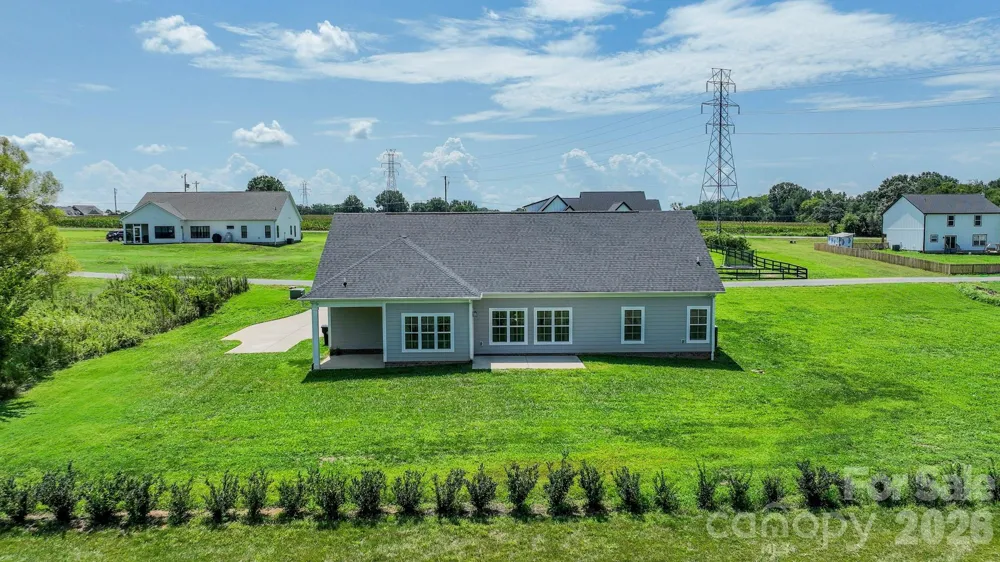 3013 Isle Lane Monroe, NC 28110
