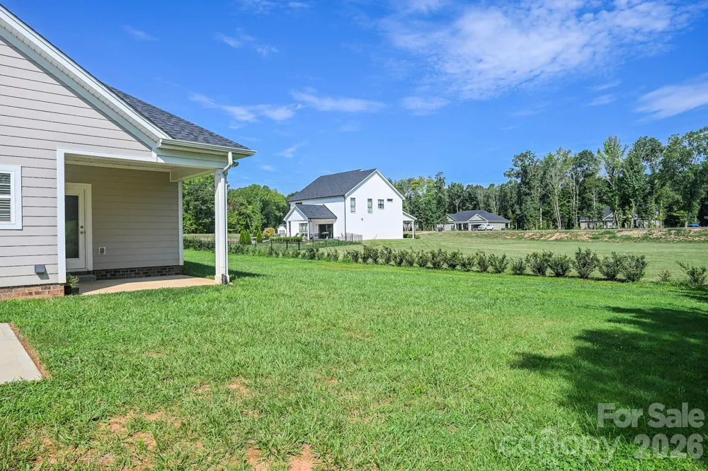 3013 Isle Lane Monroe, NC 28110