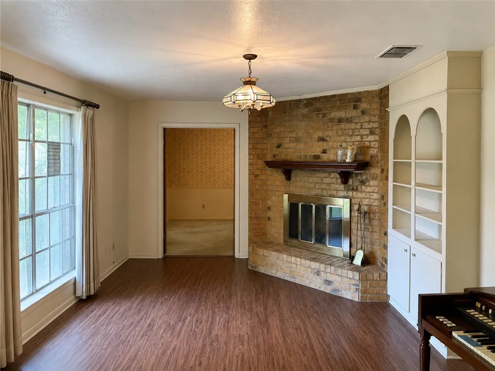 208 SW 4th Street Kerens, TX 75144