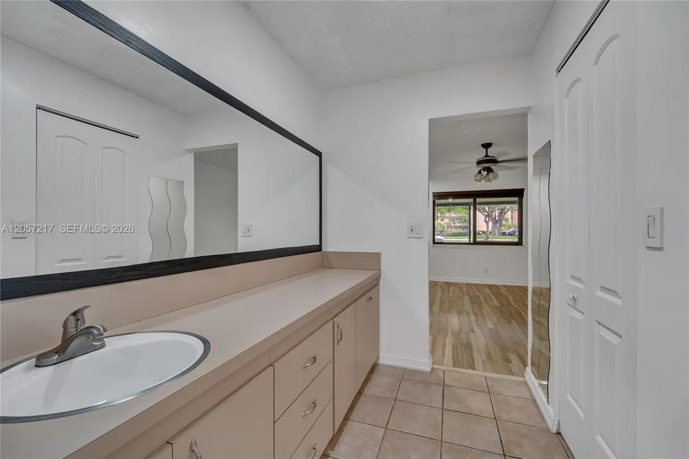 2950 NW 106th Ave #7 Sunrise, FL 33322