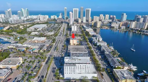 2200 E Hallandale Beach Blvd #112