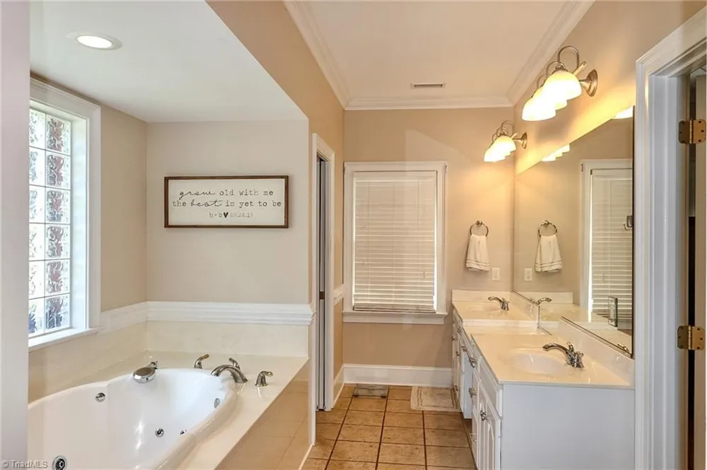 531 Westbrook Street Jonesville, NC 28642