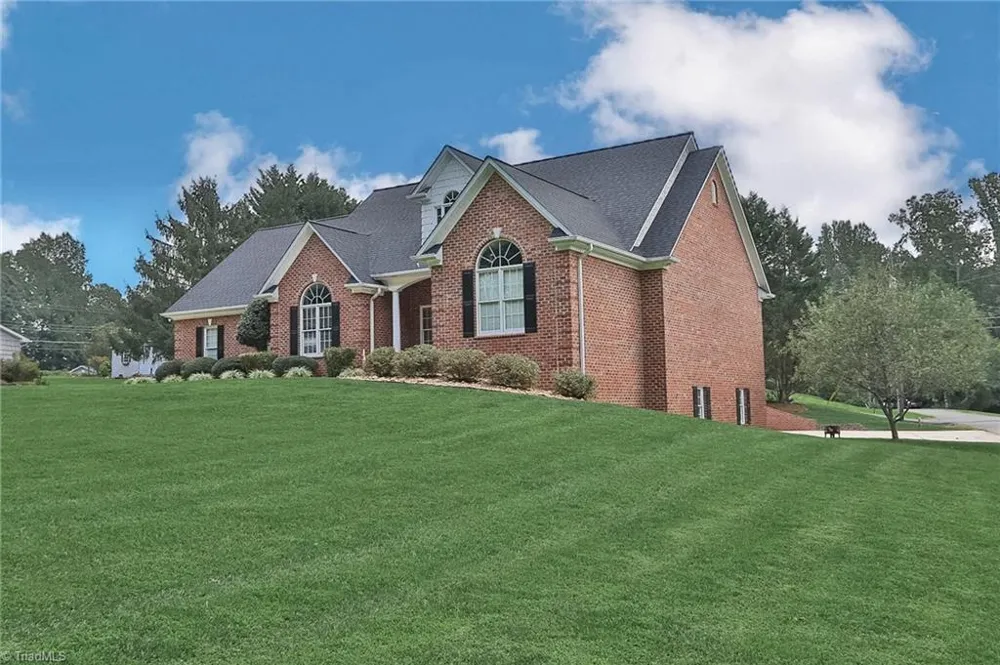 531 Westbrook Street Jonesville, NC 28642