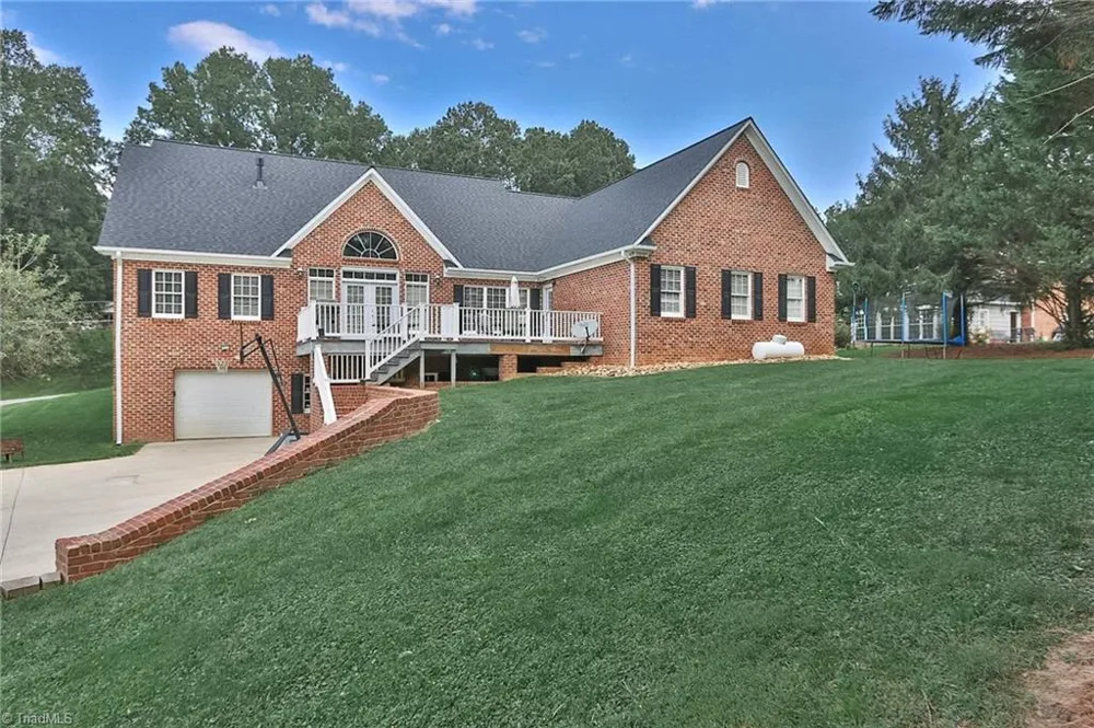 531 Westbrook Street Jonesville, NC 28642
