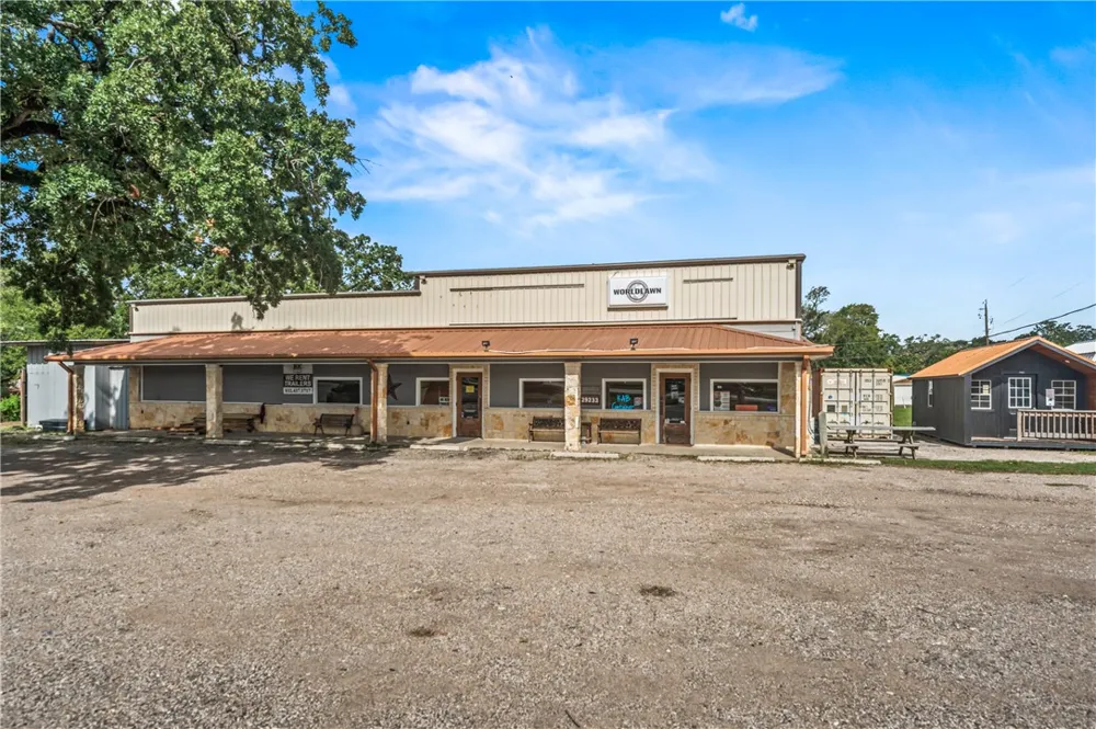 29233 Highway 6 Hempstead, TX 77445