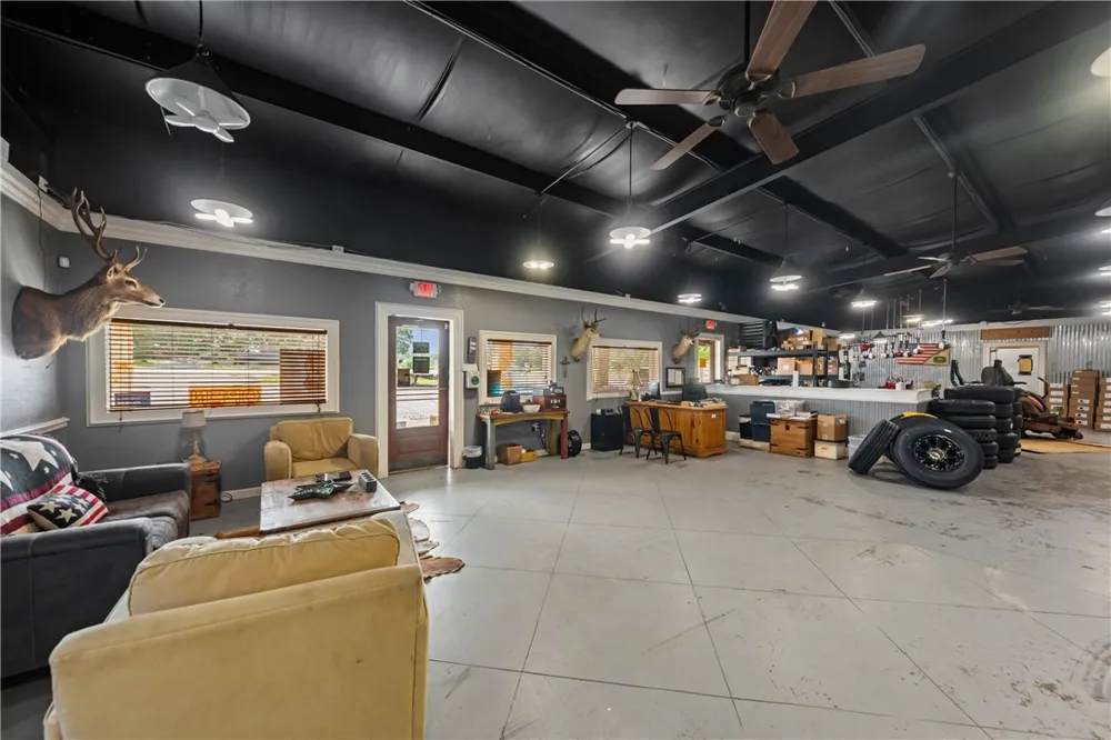 29233 Highway 6 Hempstead, TX 77445