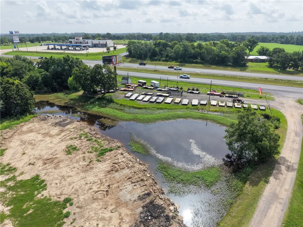 29233 Highway 6 Hempstead, TX 77445