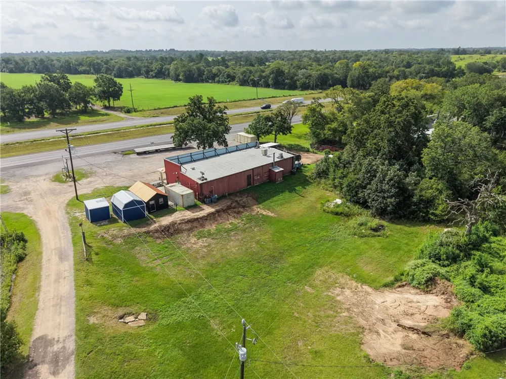 29233 Highway 6 Hempstead, TX 77445