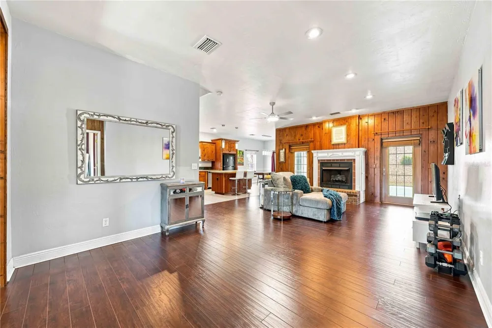 2711 SNYDER ROAD Sebring, FL 33870