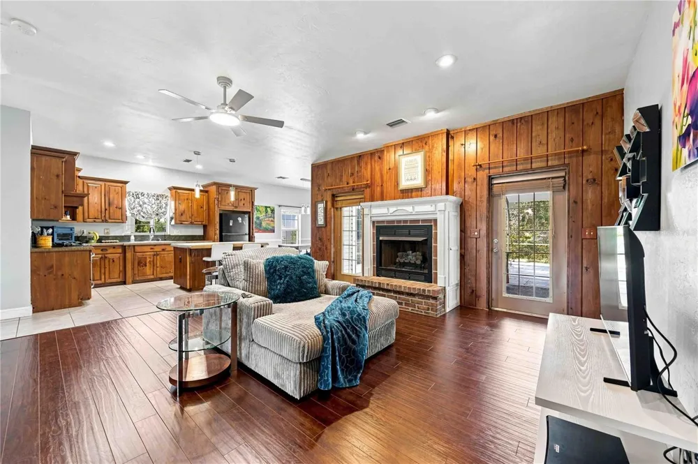 2711 SNYDER ROAD Sebring, FL 33870