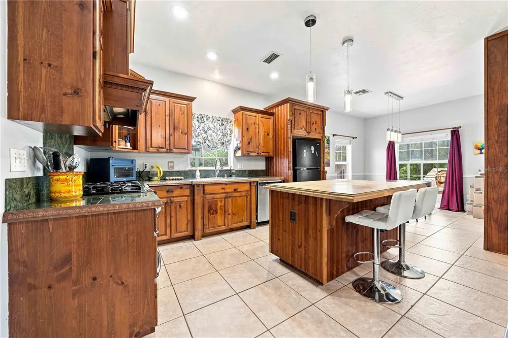 2711 SNYDER ROAD Sebring, FL 33870