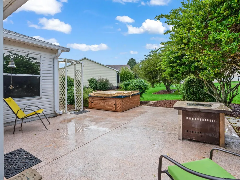 9671 SE 168TH MAPLESONG LANE The Villages, FL 32162