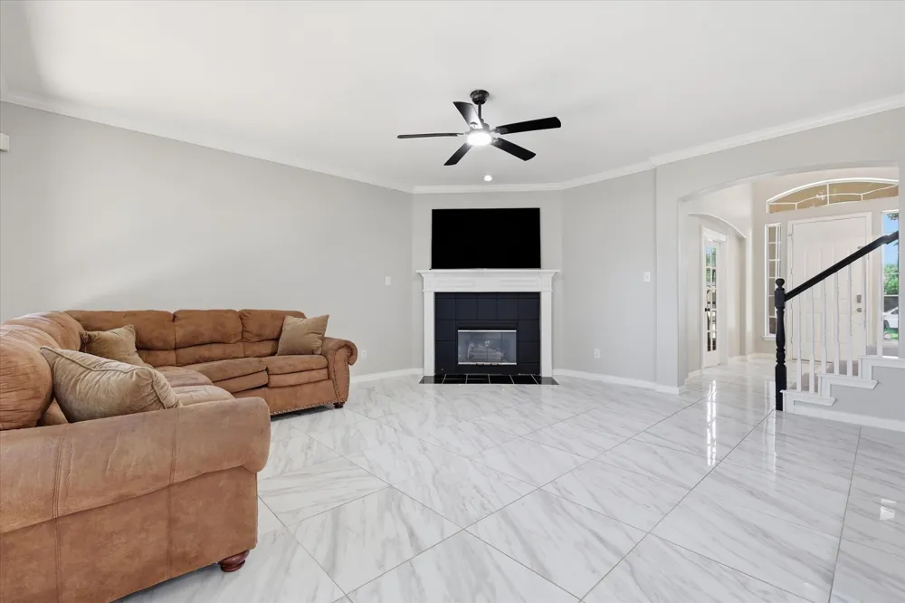 3317 Brampton Drive Corinth, TX 76210