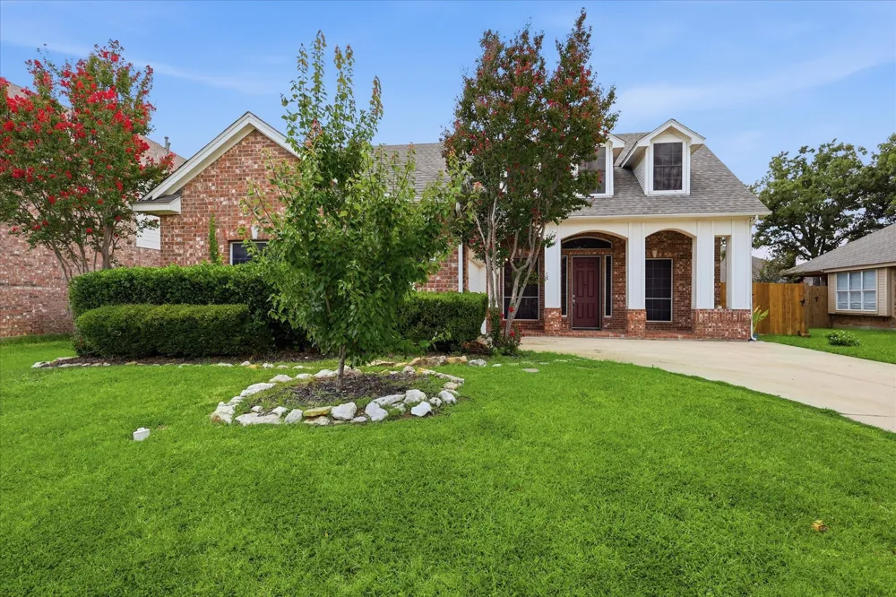 3317 Brampton Drive Corinth, TX 76210