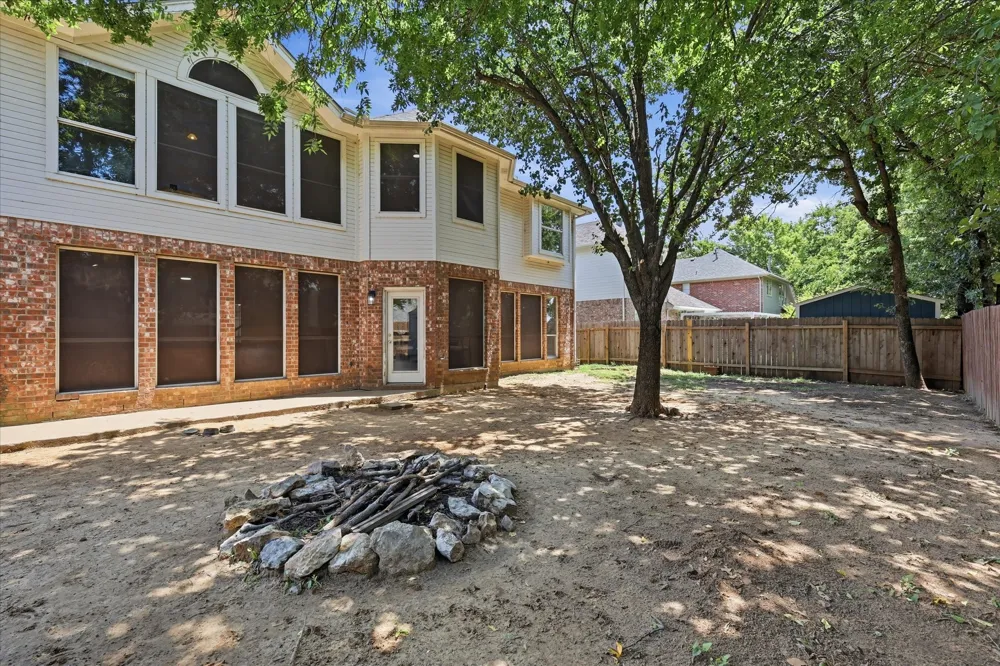 3317 Brampton Drive Corinth, TX 76210