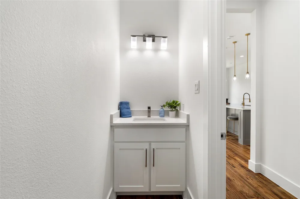 907 Saint George Place DeSoto, TX 75115