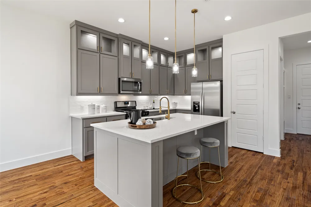 907 Saint George Place DeSoto, TX 75115