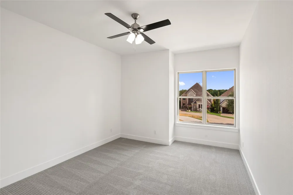 907 Saint George Place DeSoto, TX 75115