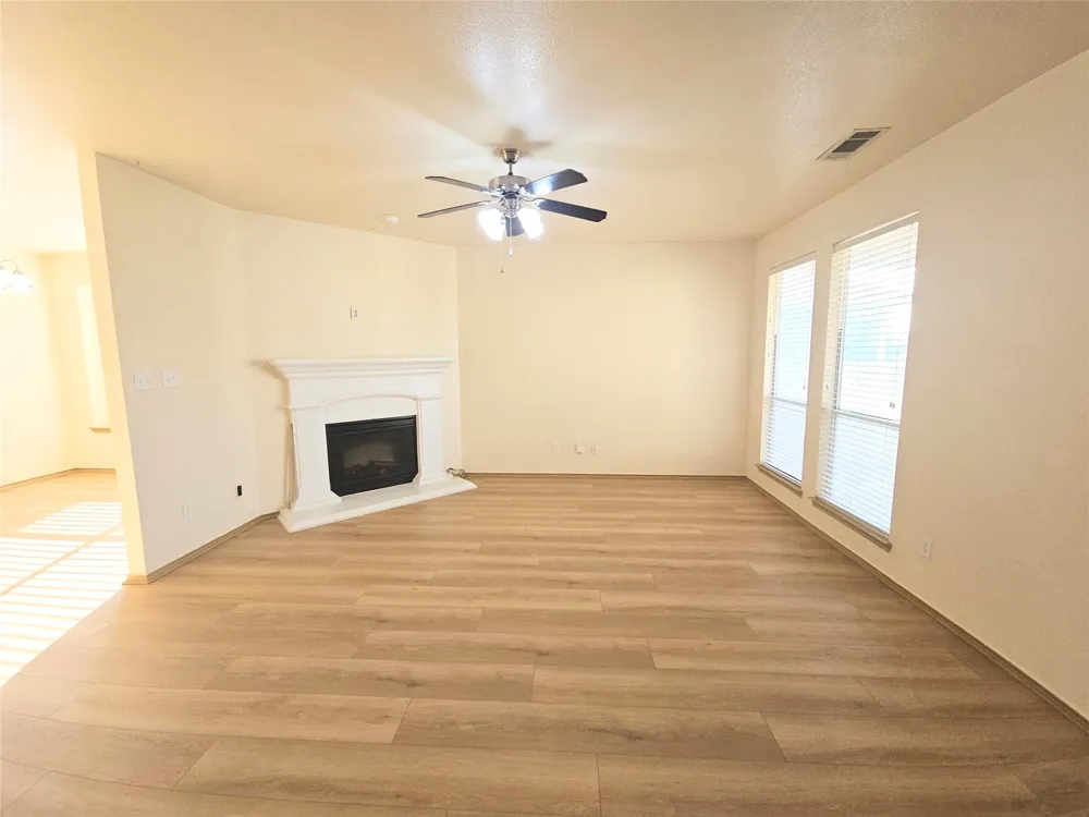 10945 Hawks Landing Road Fort Worth, TX 76052