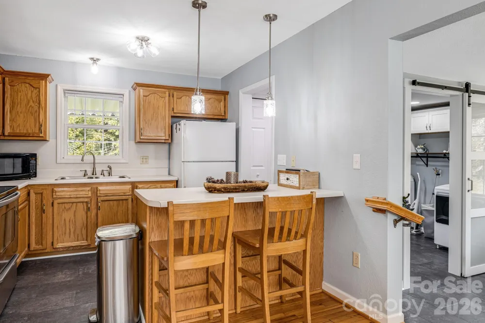 303 Hunter Street Burnsville, NC 28714