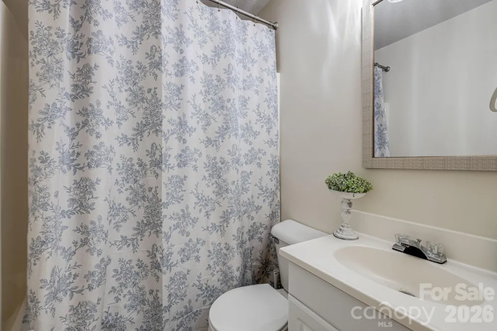 303 Hunter Street Burnsville, NC 28714