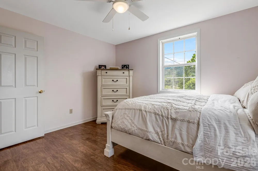 303 Hunter Street Burnsville, NC 28714