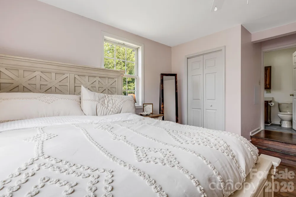 303 Hunter Street Burnsville, NC 28714