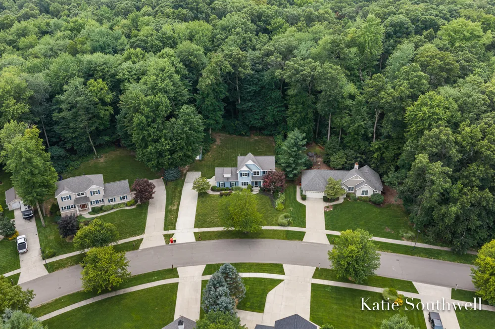 4667 Sundial Drive NE Plainfield Charter Township, MI 49525