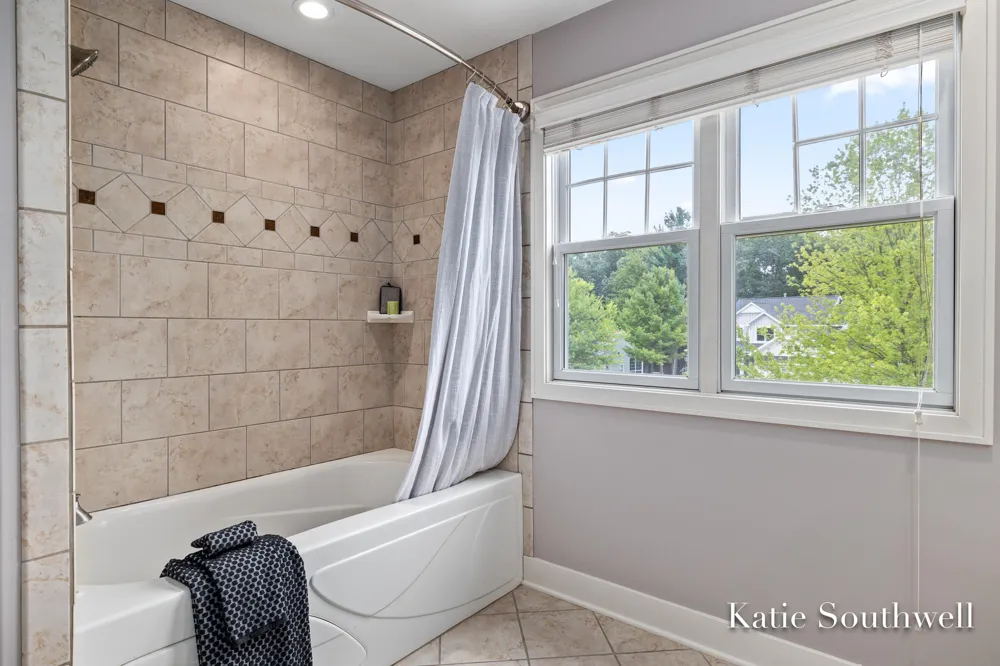 4667 Sundial Drive NE Plainfield Charter Township, MI 49525