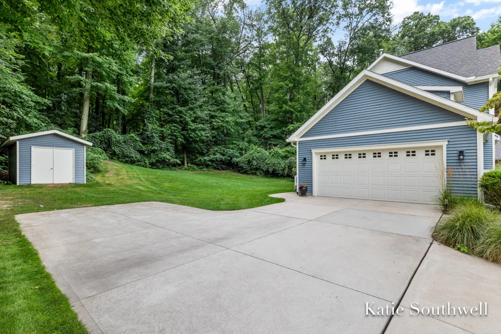 4667 Sundial Drive NE Plainfield Charter Township, MI 49525