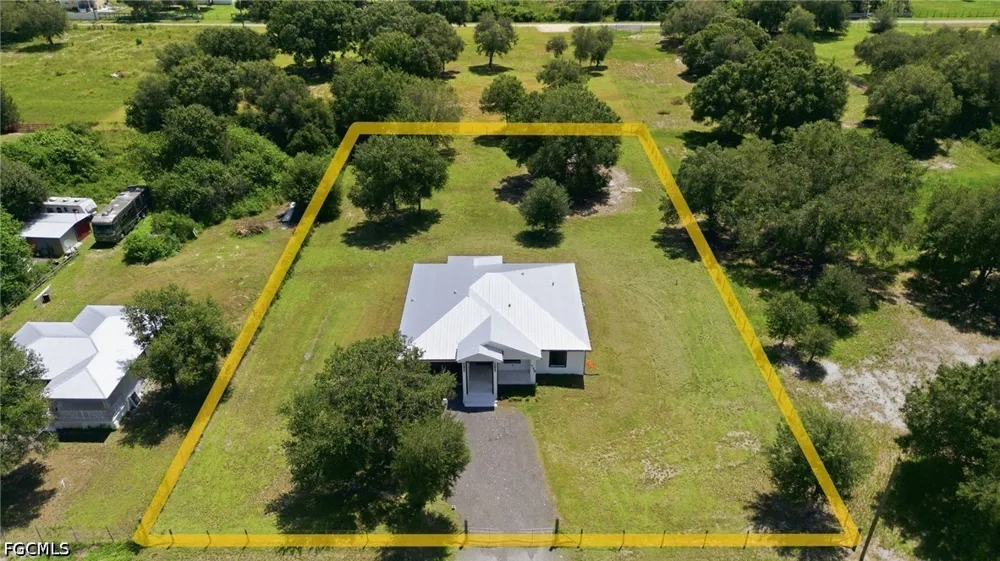 Estribo Street Clewiston, FL 33440
