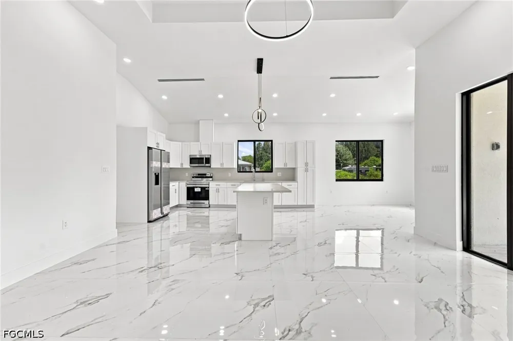 Estribo Street Clewiston, FL 33440