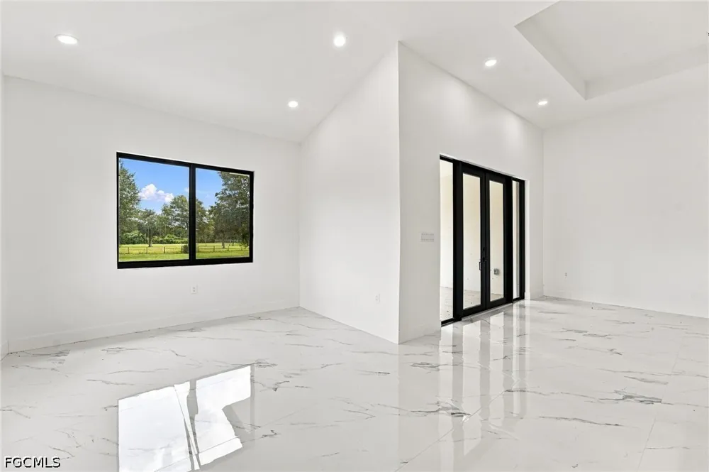 Estribo Street Clewiston, FL 33440