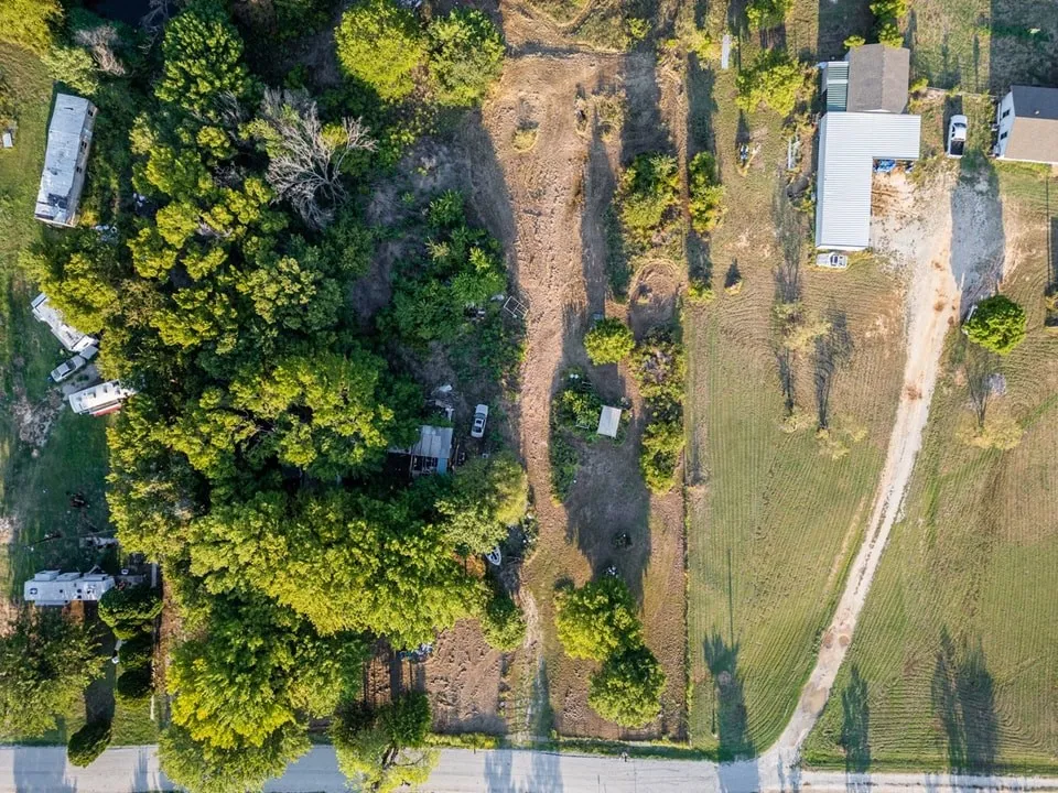 453 County Road 3383 Paradise, TX 76073